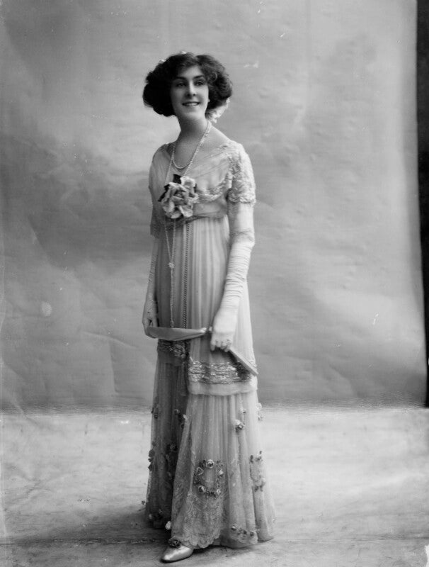 Dame (esmerelda) cicely courtneidge npg x19190