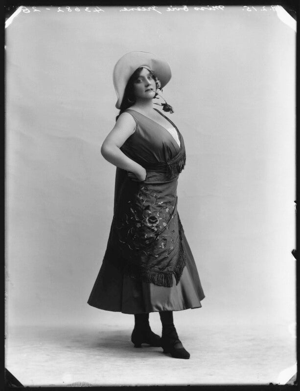 Evie greene npg x80520