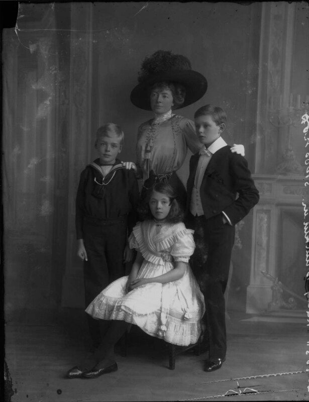 Mary frances (nee linton), lady brinckman and her three children npg x33352