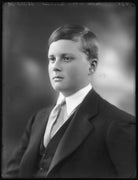 Arthur Onslow Edward Guinness, Viscount Elveden NPG x123450