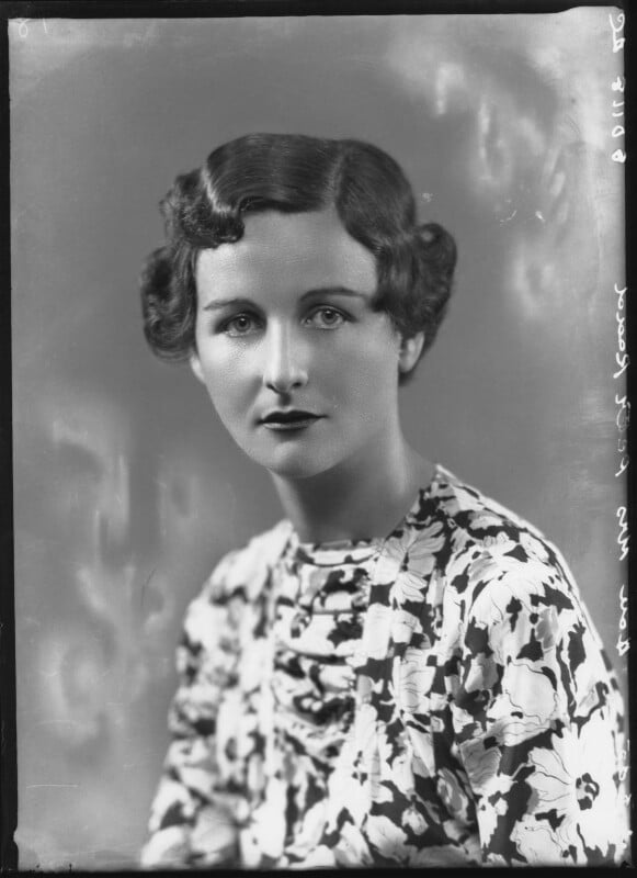 Nancy mitford npg x26632