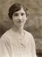 Joan Isabel Macready NPG x83837