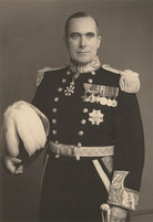 Hugh Mackintosh Foot, Baron Caradon NPG x167592