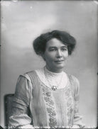Emmeline Pethick-Lawrence NPG x28361