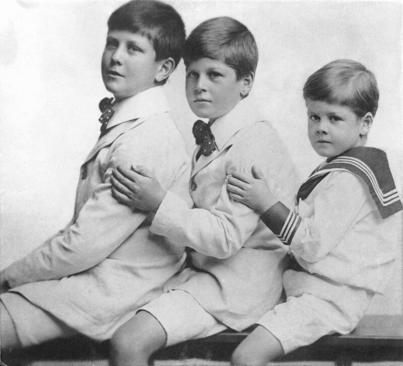 Sir graeme sinclair lockhart, 12th bt; sir john sinclair lockhart, 13th bt; sir muir sinclair lockhart, 14th bt npg x75159