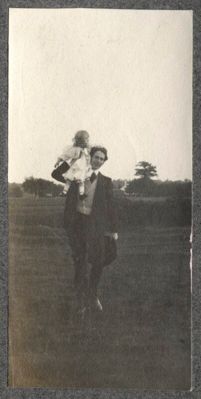 Julian vinogradoff (née morrell); philip edward morrell npg ax140082