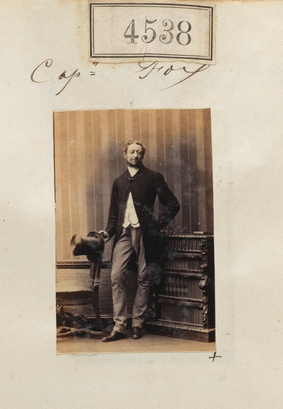 Captain fox npg ax54550
