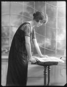 Elsa Macfarlane NPG x101203