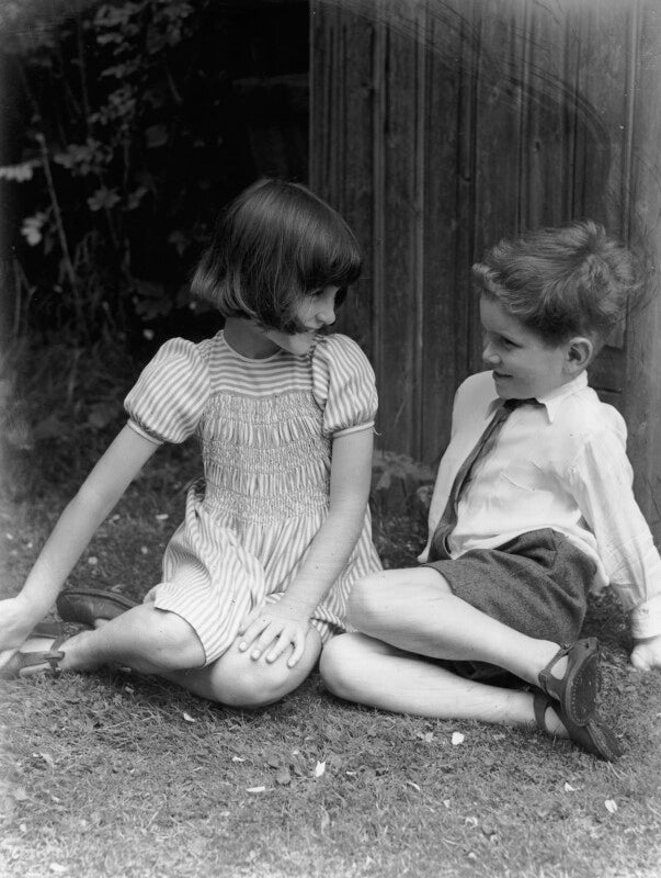 Elizabeth mary harsant (née richardson); christopher neil richardson npg x78003