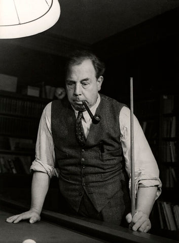 J.B. Priestley NPG x126528