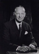 Sir Guy Grantham NPG x167931