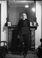 Leslie Dixon Weatherhead NPG x19709