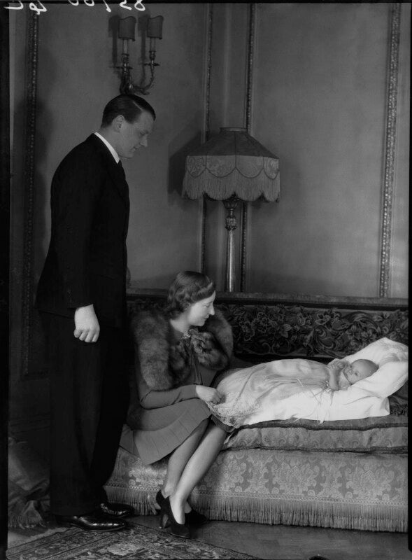 Nina, countess of seafield with her husband and son npg x34698