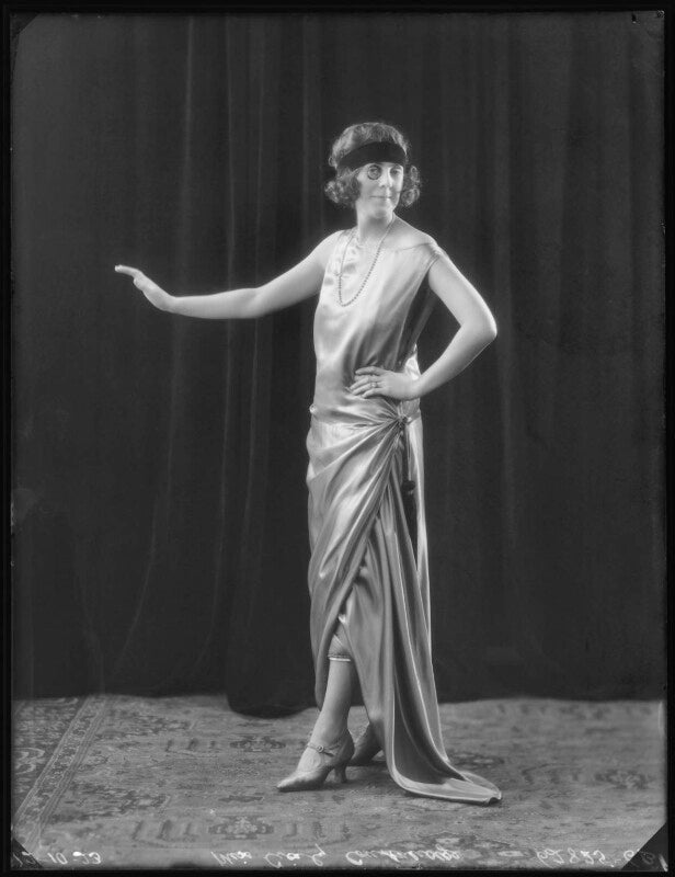 Dame (esmerelda) cicely courtneidge npg x122724