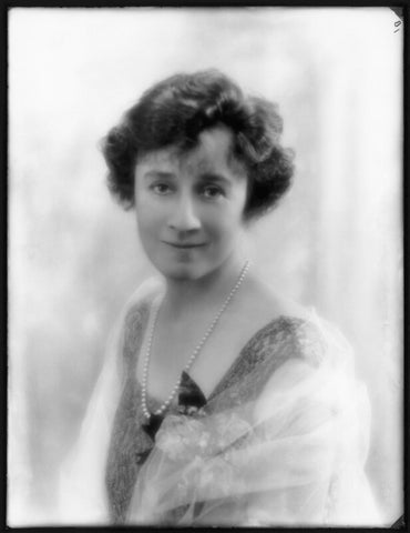 (Alina Kate) Elaine (née Jenkins), Viscountess Bledisloe NPG x124323