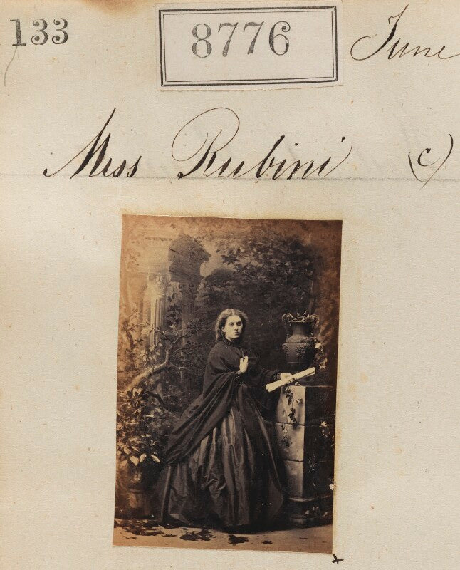 Miss rubini npg ax58599