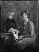 John Benedict Eden, Baron Eden of Winton; Edith Mary Patricia (née Prendergast), Lady Eden NPG x49906