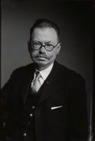 (Vere) Gordon Childe NPG x20502