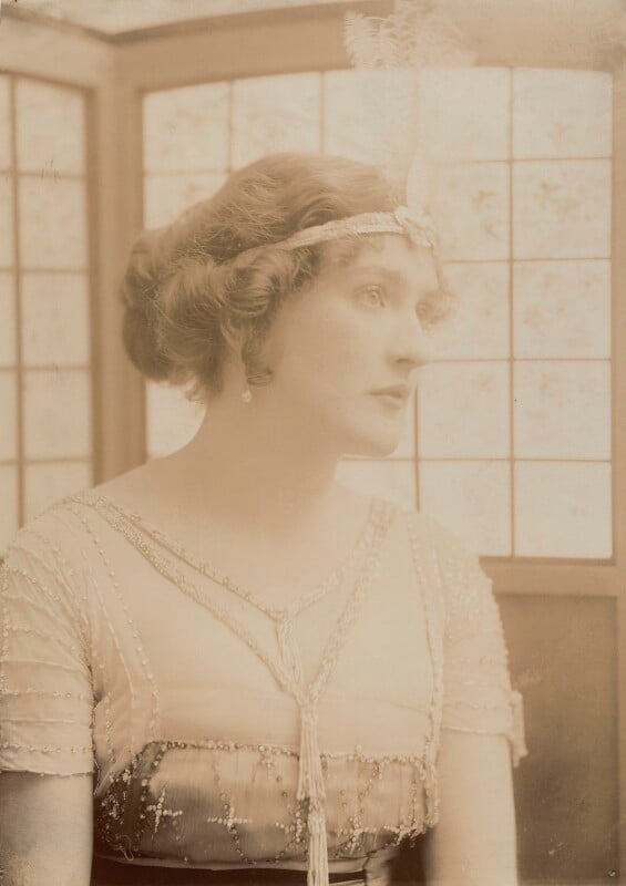 Daisy irving npg x85497