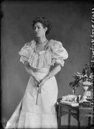 Katherine Gordon, Baroness Balfour of Burleigh NPG x7174