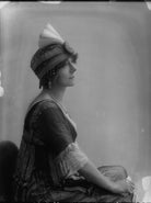Violet Vanbrugh (Violet Augusta Mary Barnes) NPG x34380