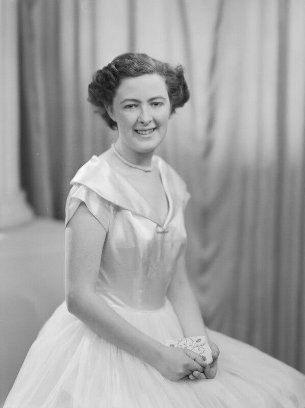 Lady fiona mary hannon (née graham) npg x97543