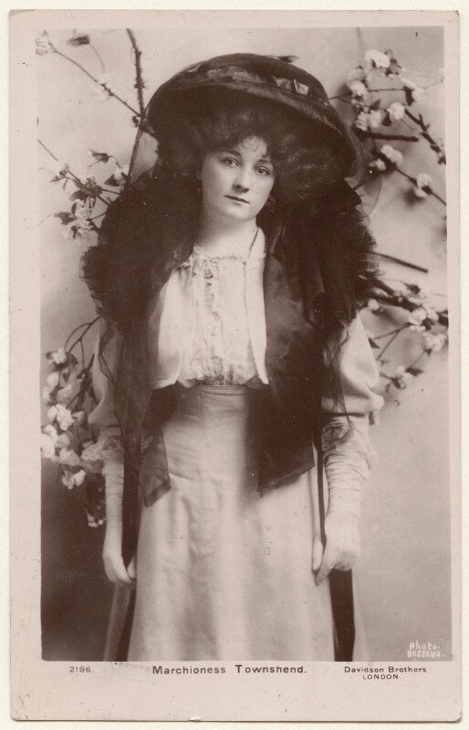 Gwladys ethel gwendolen eugénie (née sutherst), marchioness townshend (later le stange) npg x135960