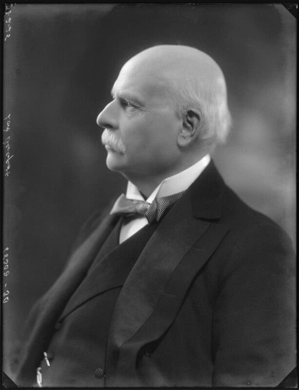 Hudson ewbanke kearley, 1st viscount devonport npg x123200