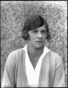 Joan Fry NPG x124582