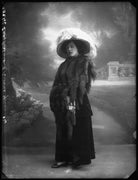 Lilian Mabel Alice ('Mabs') (née Roussel), Lady Richmond Brown NPG x34931