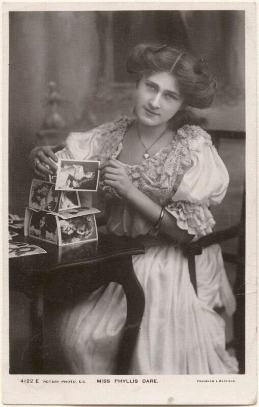 Phyllis dare npg x201032