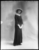 Julia James NPG x102217