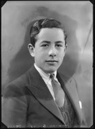Geoffrey Verdon-Roe NPG x179703