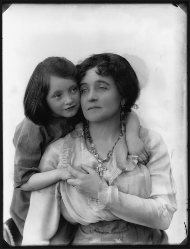 Eva moore with her daughter jill esmond npg x102200