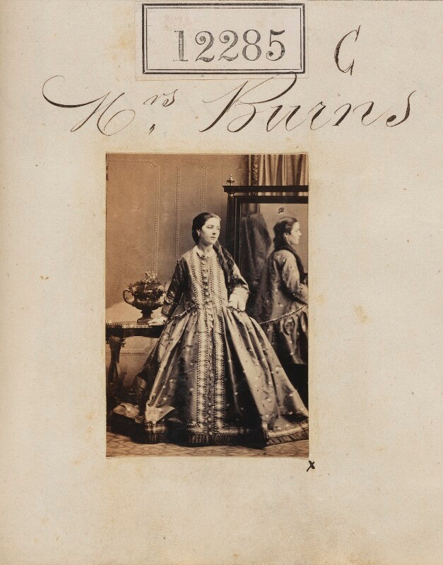 Mrs burns npg ax61945