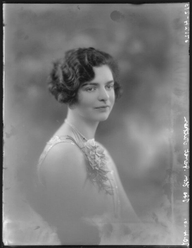 Hon. janet (gladys) kidd (née aitken) npg x36677