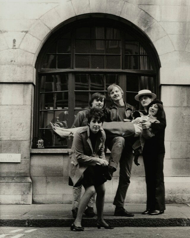 Ida kar with her assistants (uriesco; darrell james viner; lawrence ellar and john malcolm couzins) npg x129578