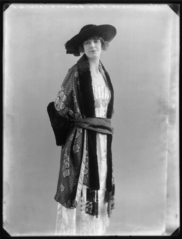 Lily long npg x103640