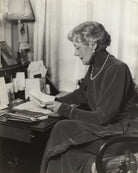 Violet Vanbrugh (Violet Augusta Mary Barnes) NPG x84952