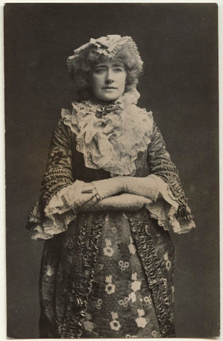 Ellen Terry as Letitia Hardy in 'The Belle's Strategem' NPG Ax160171