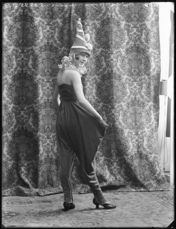 Moya nugent npg x101435