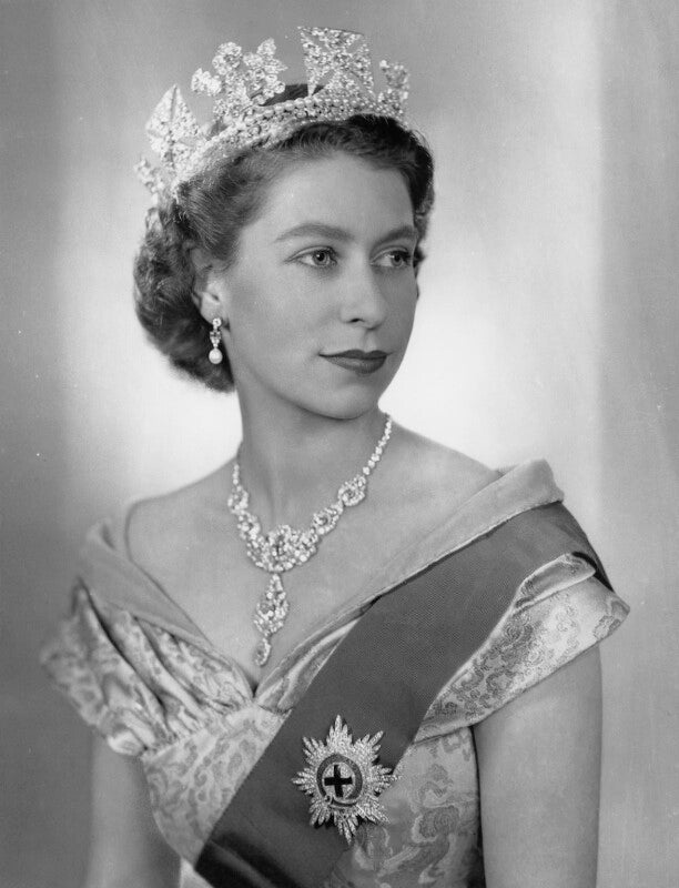 Queen Elizabeth II NPG x34831