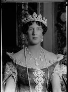 Edith Helen (née Chaplin), Marchioness of Londonderry NPG x49101