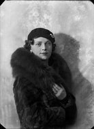 Winifred Alice d'Anyers (née Willis), Countess de Salis NPG x179324