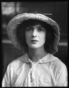 Julia James NPG x102213