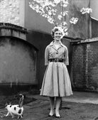 Gloria Jean Irene Dunn (née Hill), Lady Cottesloe NPG x88672