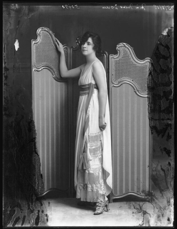 Mona doreen npg x103005