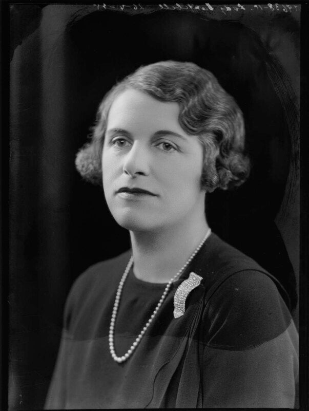 Dorothy emily evelyn (née whittall), lady campbell npg x179339