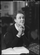 Noel Streatfeild NPG x24262