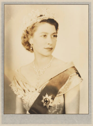 Queen Elizabeth II NPG x34853